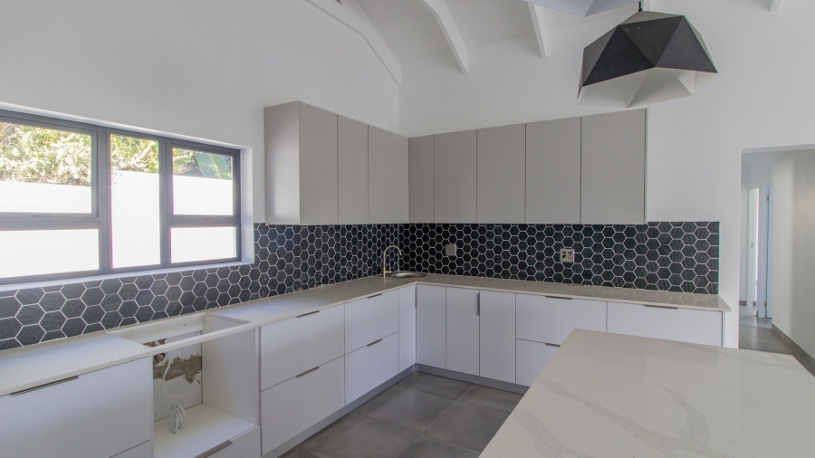 4 Bedroom Property for Sale in Shelley Point Western Cape